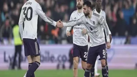 阿森纳5-1大胜桑德兰挺进四强，恩凯蒂亚帽子戏法佩佩助威